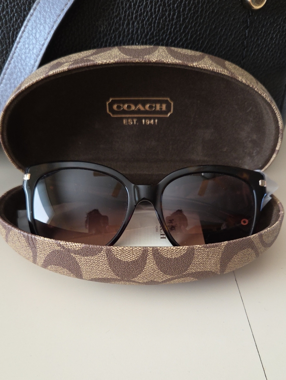 Coach Brown Tortoise Frame Sunglasses, HC 8103 (L080 alfie)